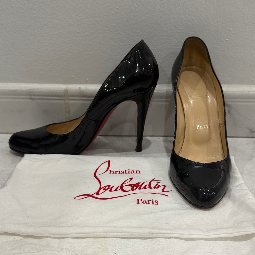 Christian Louboutin Black Patent Leather Red Sole Pointed Pumps